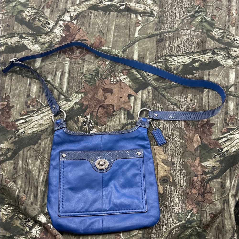 COACH Cobalt Blue Penelope Leather Shoulder Crossbody Leather Snakeskin Trim H67